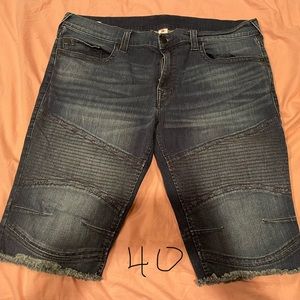 True Religion Shorts Size 40- EUC Worn Once